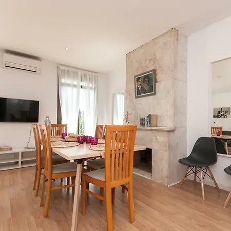 Gir80 Eixample Casanova 72 Barcelona