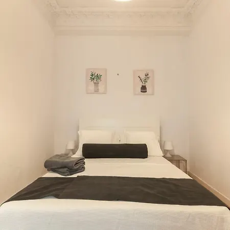 Appartement Gir80 Eixample Casanova 72